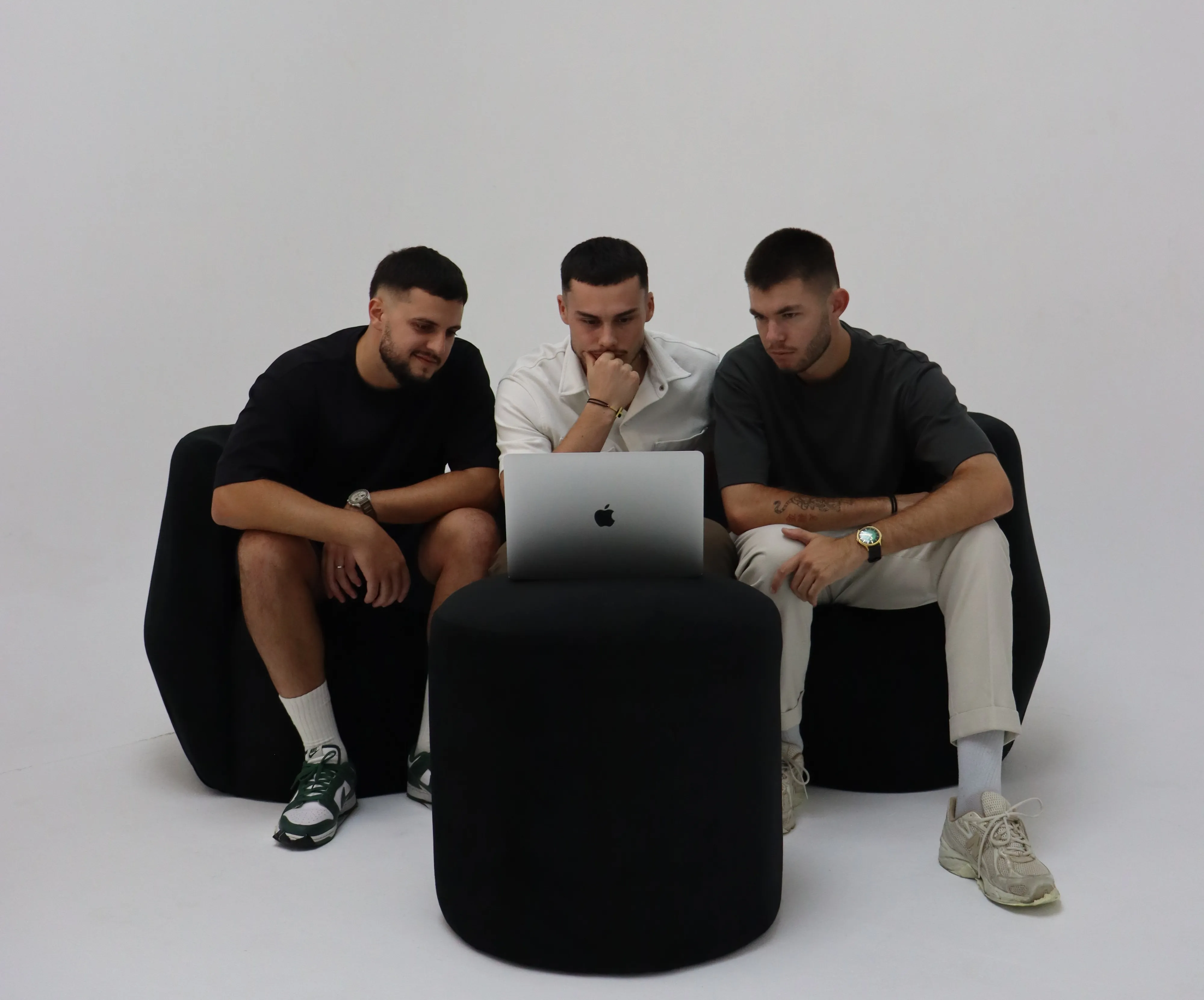 Équipe travaillant sur une migration Shopify